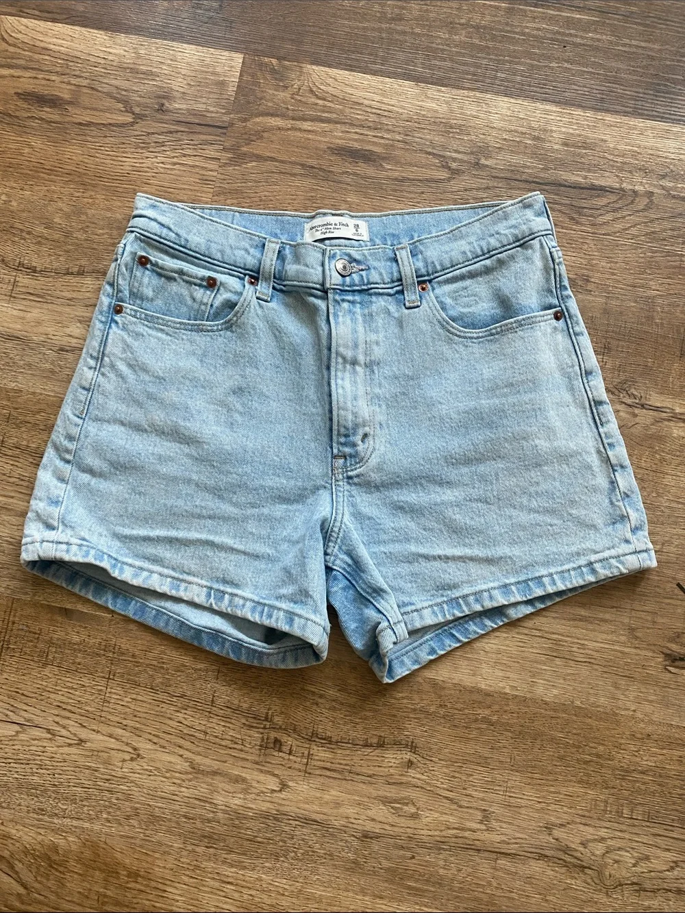 Abercrombie & Fitch 4” Mom Short High Rise Womens 6 - Picture 3 of 5